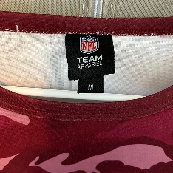 NFL Retired Print, Washington Redskins, Red Cammo, Size Medium - Picture 4 of 8